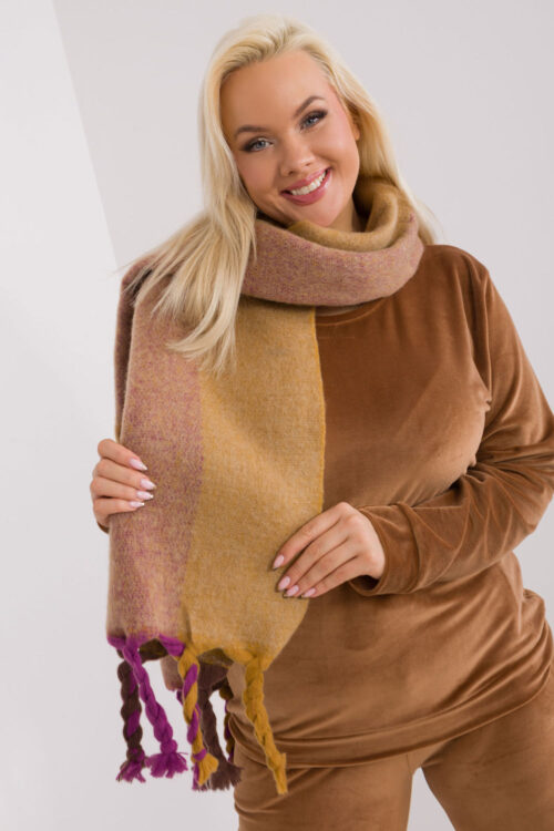 Shawl model 190543 AT