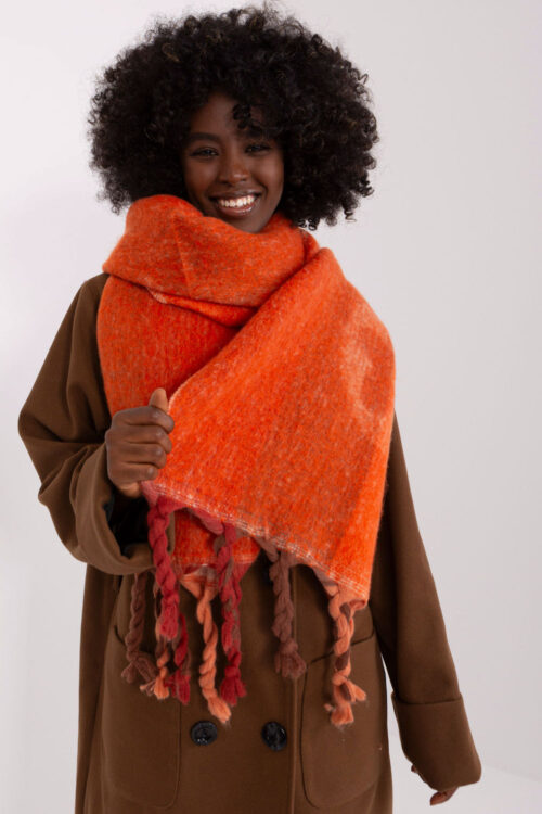 Shawl model 190557 AT