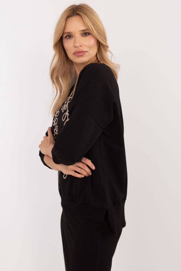 Blouse model 201831 Relevance - Image 2