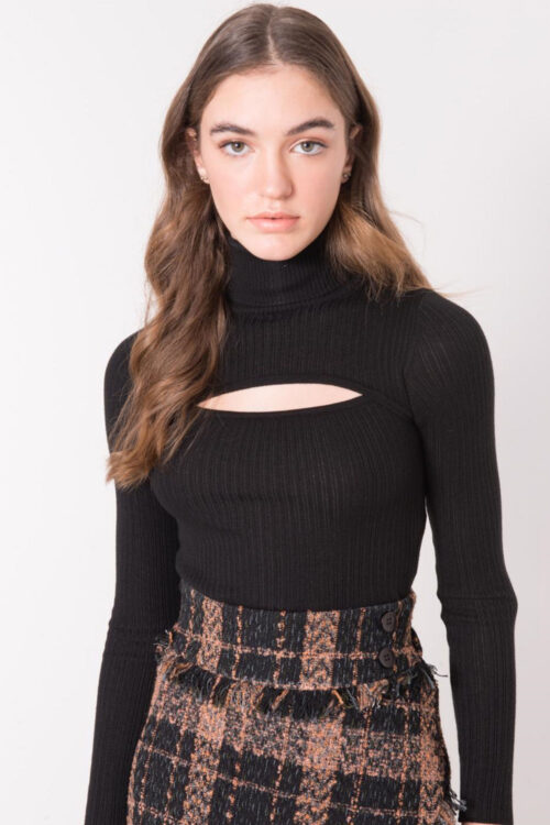 Turtleneck model 160214 By Sally Fashion