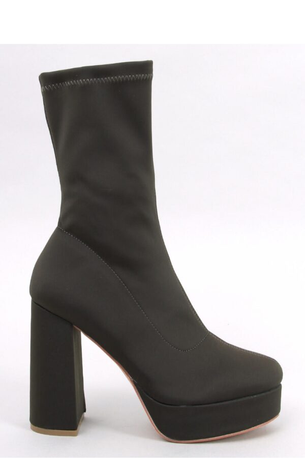 Heel boots model 184335 Inello