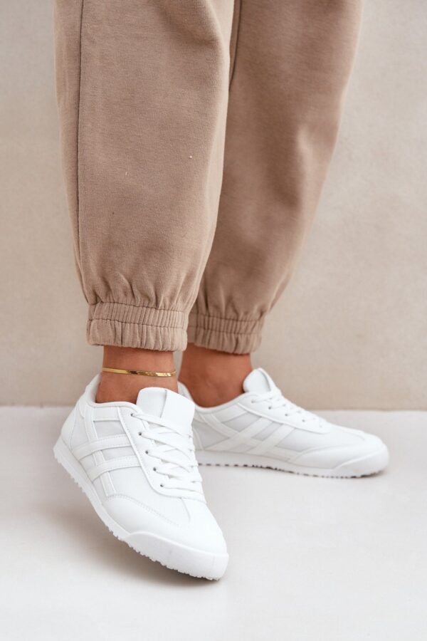 Sneakers model 206802 Step in style