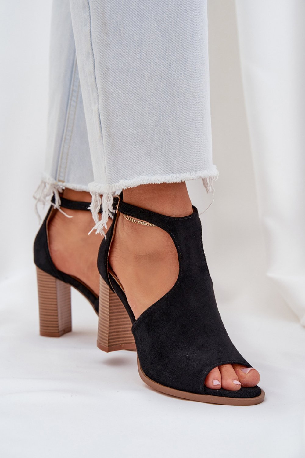 Heel sandals model 210155 Step in style