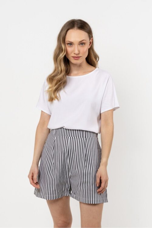 Shorts model 212202 awama