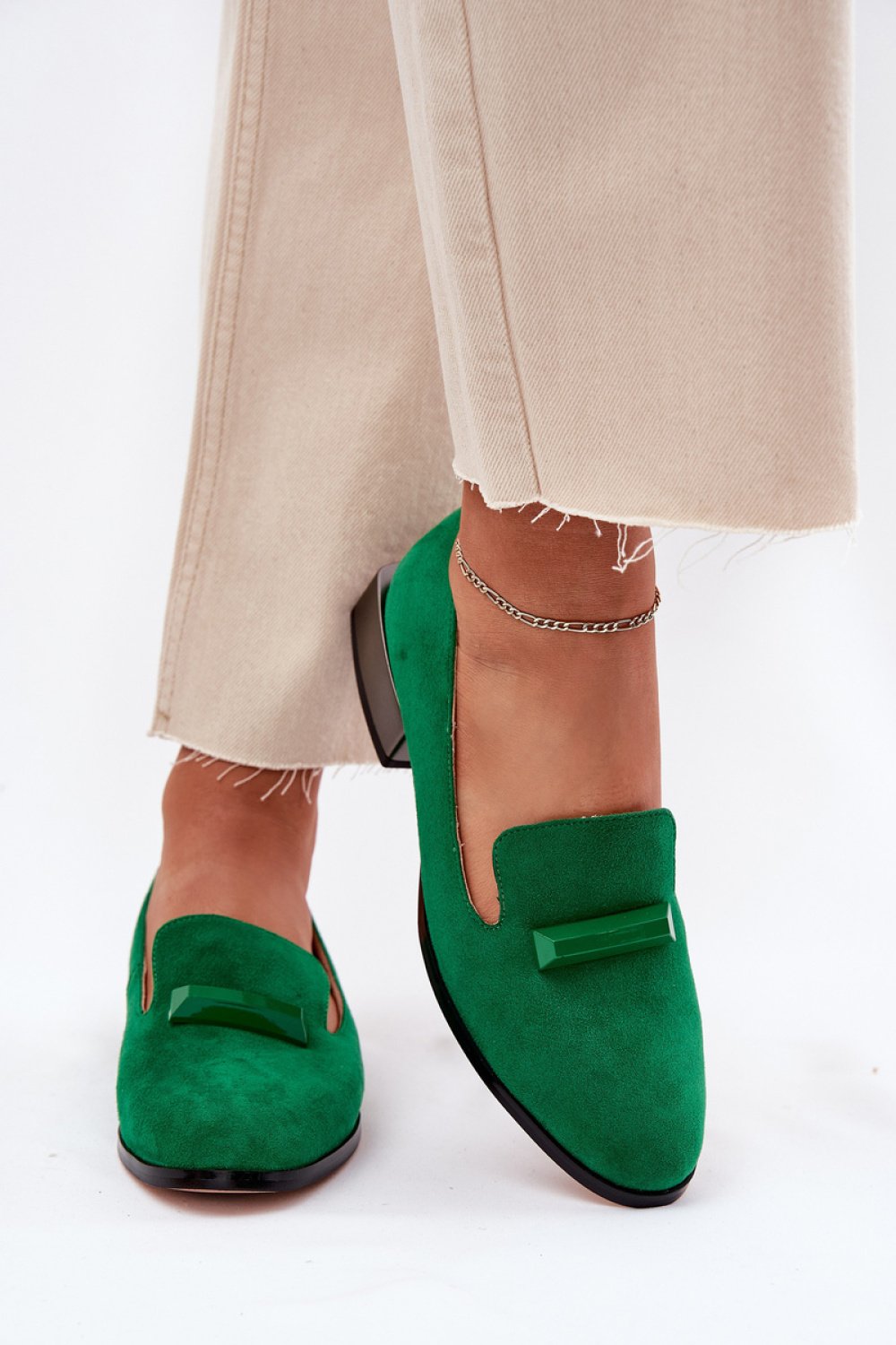 Heeled low shoes model 213025 Step in style