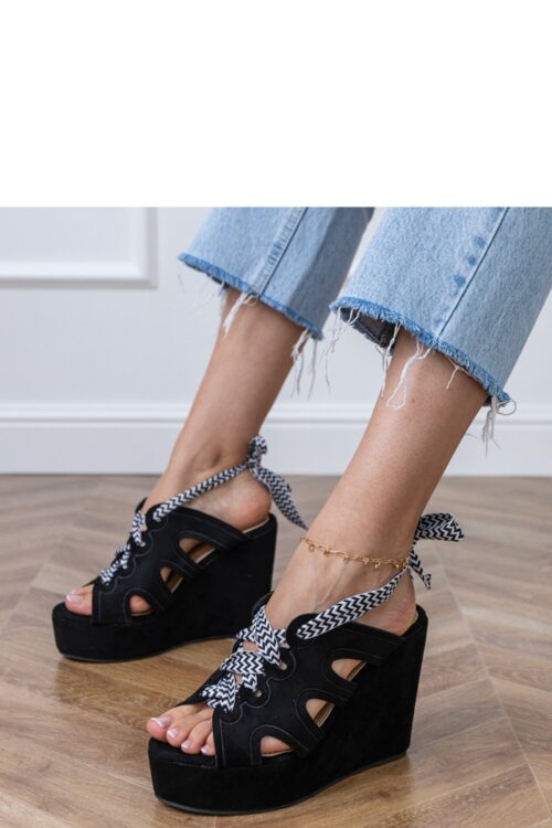 Strappy sandals model 214638 PRIMO